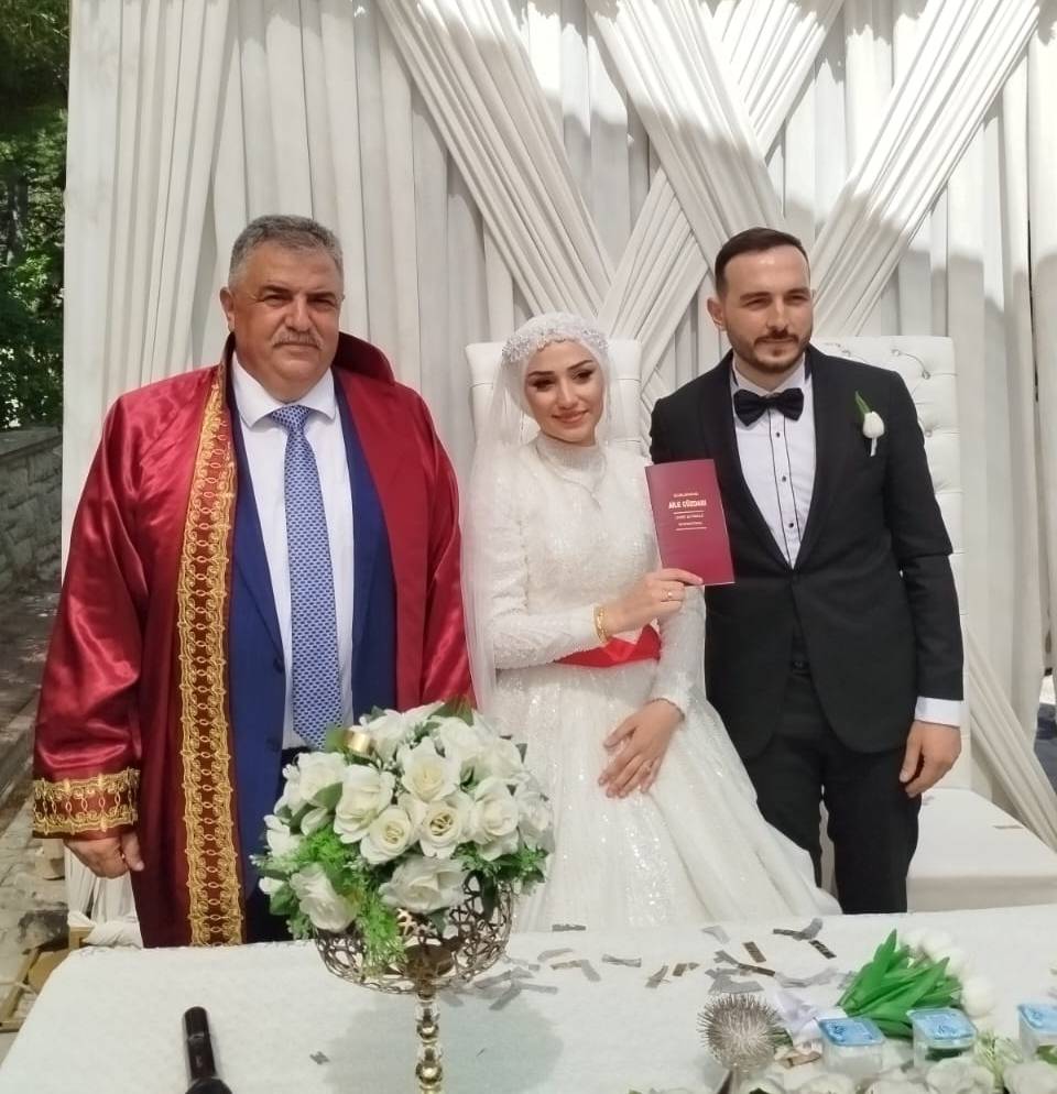 Ceyda ile Abdullah evlendi 3